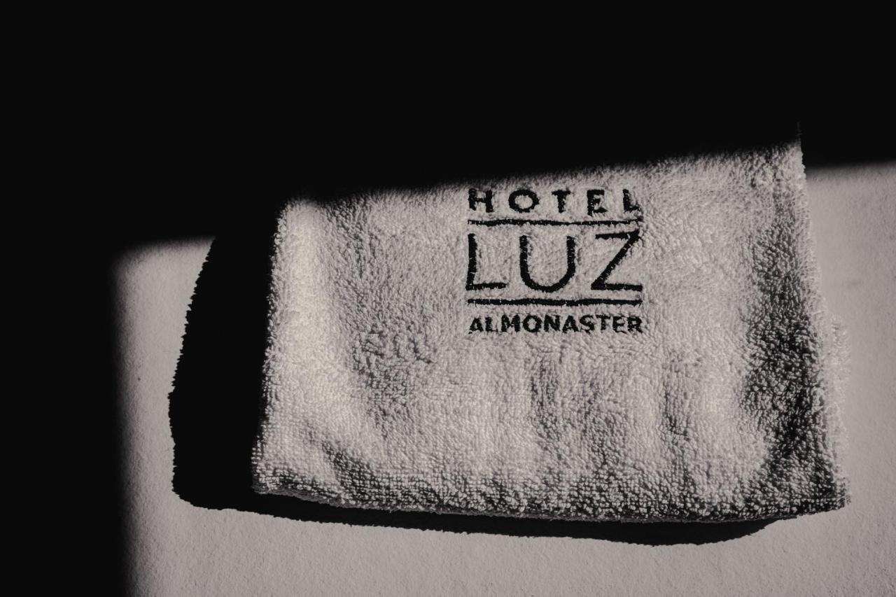 Hotel Luz Almonaster Almonaster la Real Exterior photo